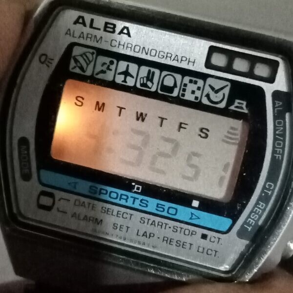 Seiko Alba Y749-5050 Quartz Alarm Chronograph Digital