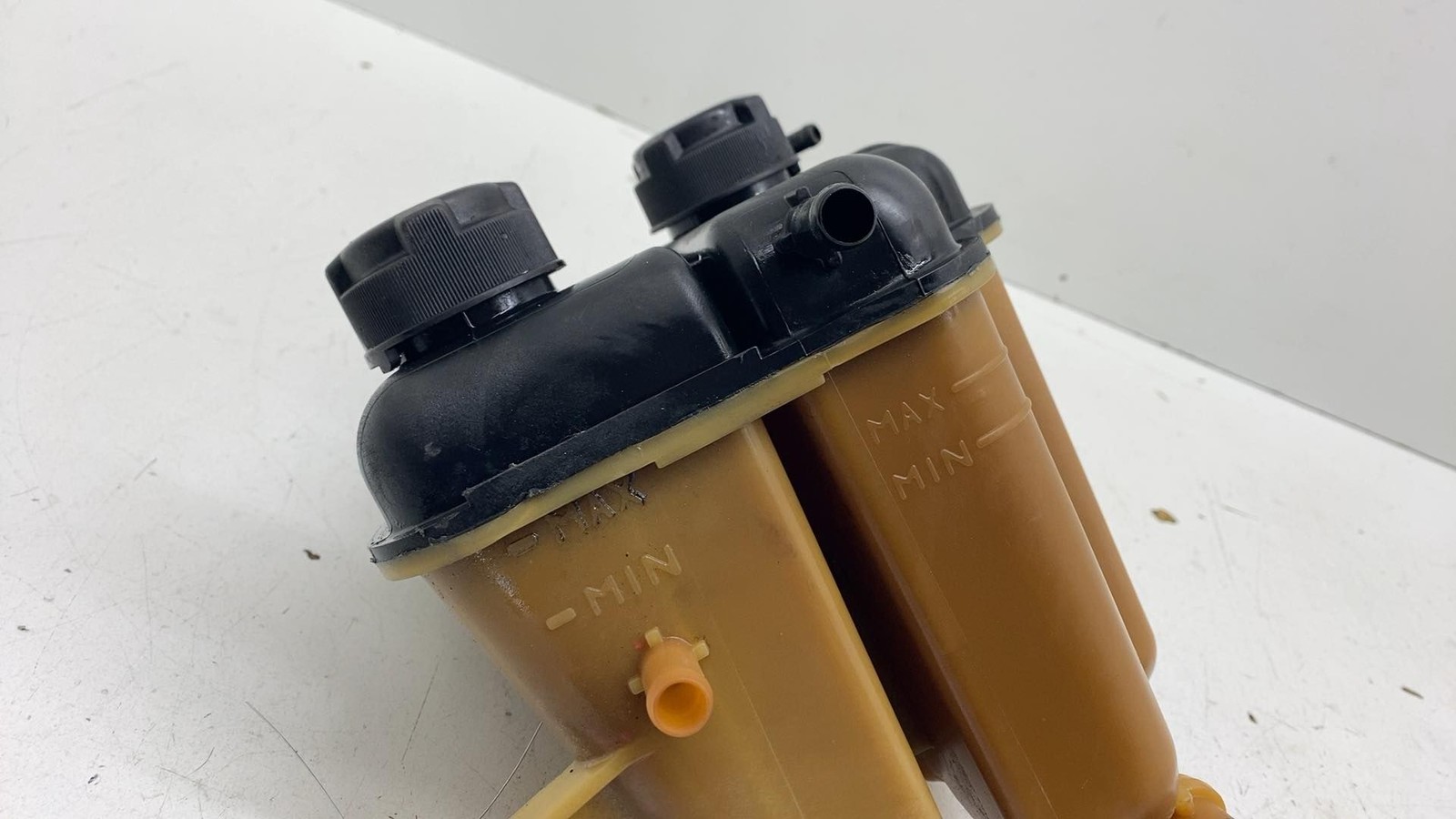 ⭕ 14-20 Maserati Ghibli Coolant Overflow Expansion Tank Bottle Reservoir w/ Hose