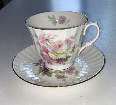 Vintage Royal Kingston Bone China Teacup & Saucer Set Pink Bouquet Hand Painted