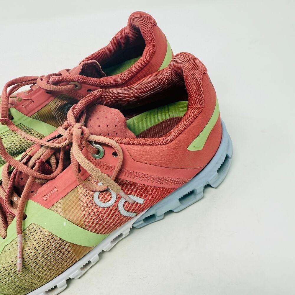 On Cloudflow Lightweight Performance Running Shoe… - image 4