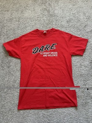 Fruit of the Loom Heavy Cotton Mens Red D.A.R.E. Graphic Logo Tee Size M