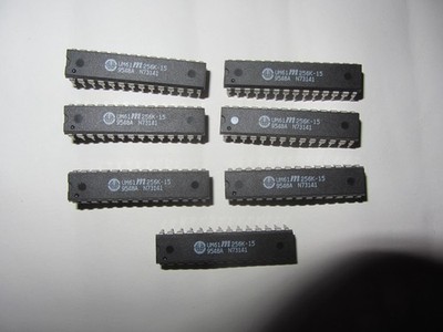 UMC 32Kx8-Bit 256K 15nS High Speed Static RAM CMOS IC DIP-28  THT UM61M256-15