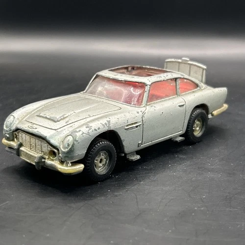 1965 JAMES BOND 007 ASTON MARTIN DB5 CORGI TOYS VINTAGE DIE-CAST SPARES REPAIRS