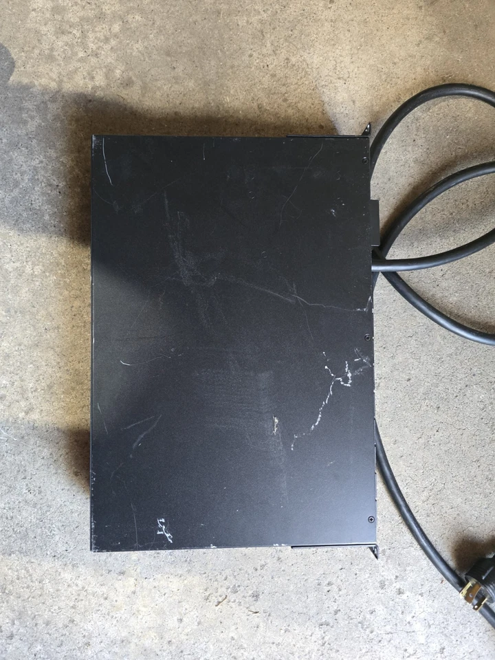 Lot Of Two(2)-ripp Lite Pdumh30Hv Pdu Single Phase Metered 5/5.8Kw 30A 208/240V  - Image 3 of 4