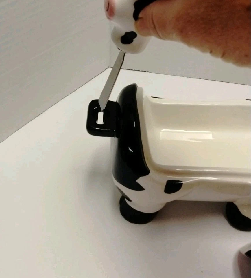 Plato de mantequilla de vaca Bella Casa de Gantz de colección con cuchillo esparcidor raro único Foto 2 de 4