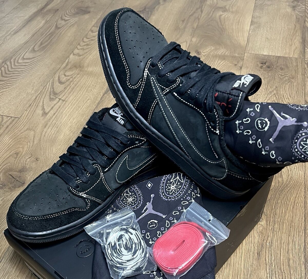9.5- Travis Scott x Air Jordan 1 Low OG “Black Phantom 9.5- Travis Scott x Air Jordan 1 Low OG “Black Phantom