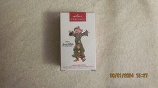 2023 HALLMARK DISNEY SNOW WHITE DANCING DUO PORCELAIN ORNAMENT NEW IN BOX