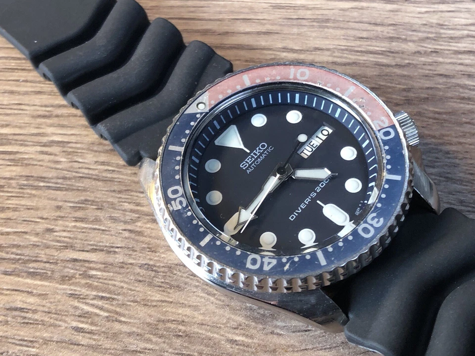 Seiko Pepsi Bezel  Men's Watch - SKX009 Classic Automatic Diver Rubber Strap, photo 1 of 5
