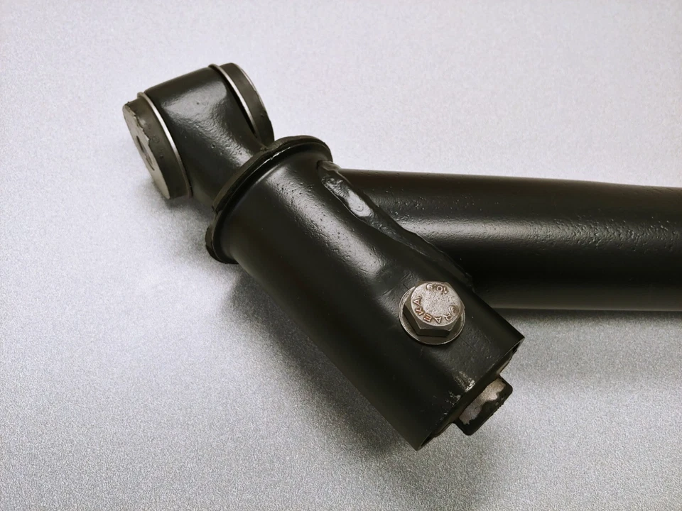 VERY NICE USED ORIGINAL GENUINE PORSCHE 928 LEFT REAR CONTROL ARM L2 — 第 3/4 张图片