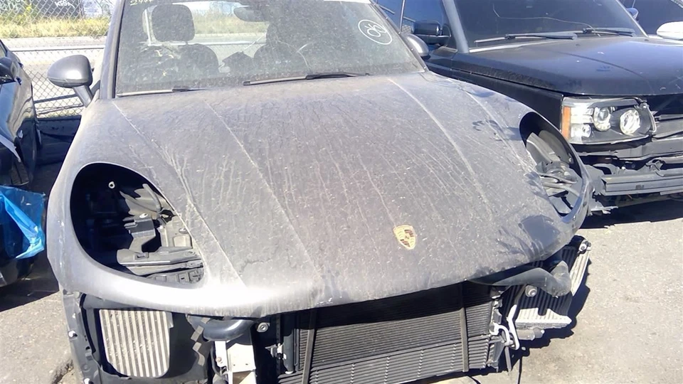 Capó para 15-18 PORSCHE MACAN dañado  Foto 2 de 4