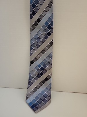Kenneth Cole Reaction 100% Silk Blues/ Grays Square Patterns 62'' Neck Tie