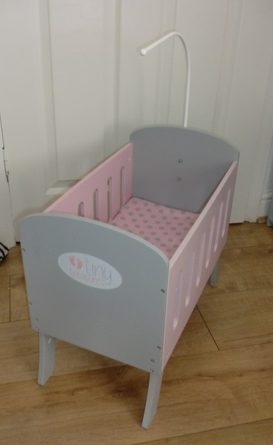TINY TREASURES Wooden Dolls Cradle Crib Cot Bed