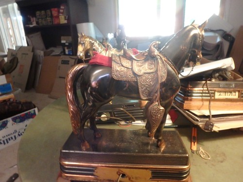 3J -vintage ABBOTWARES working desk clock with 10" horse star-removable saddle - Picture 5 of 7