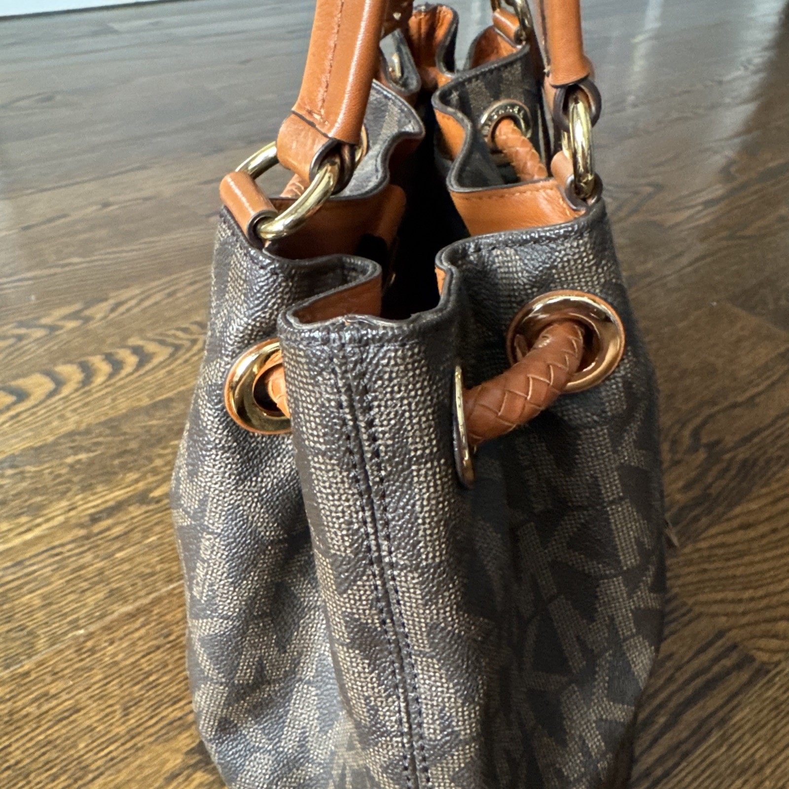 Michael Kors Key Set Large Drawstring Shoulder Ba… - image 3