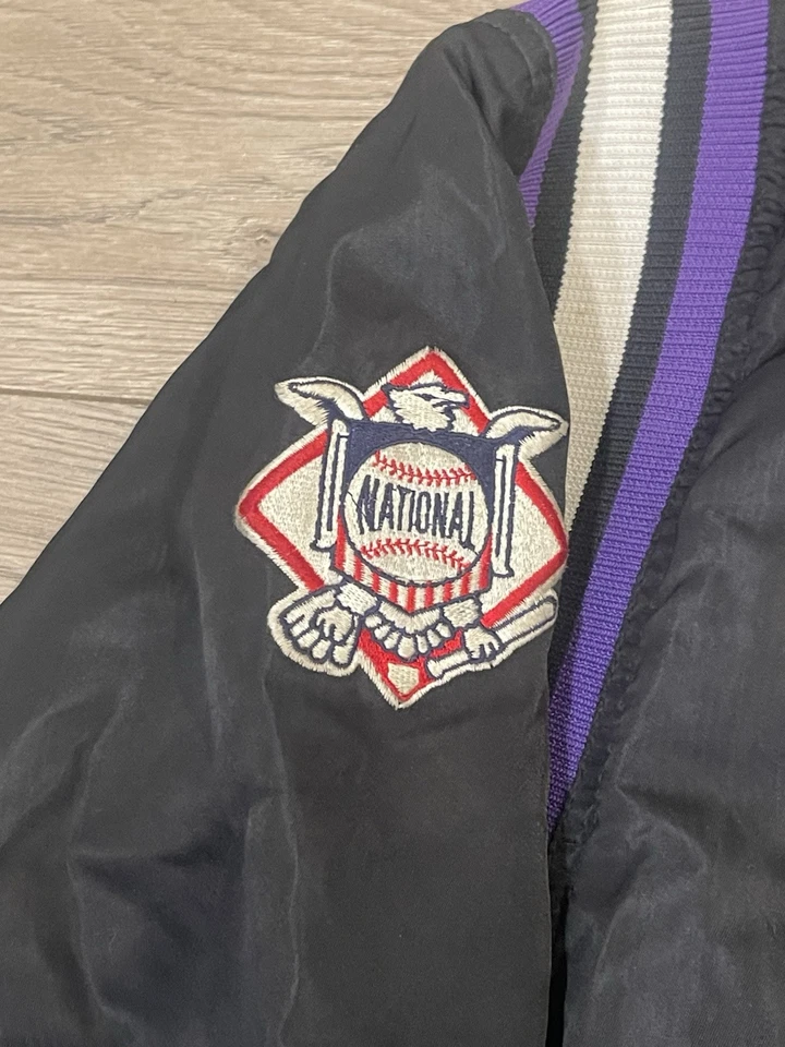 Jaqueta bombardeiro de cetim vintage anos 90 Colorado Rockies Starter Diamond Collection Youth M - Imagem 3 de 4