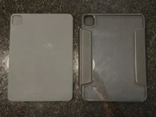 Bundle – Apple Smart Folio Case + Spigen Case for iPad Pro 11-inch (4th Gen)