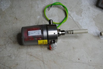 GEMU 4242 Combi Switch Box With Pilot Valve NOS FREE SHIPPING