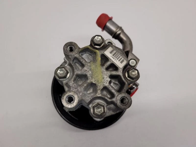 Bomba de dirección asistida Cadillac SRX 2010-16 3,6 L Foto 3 de 4