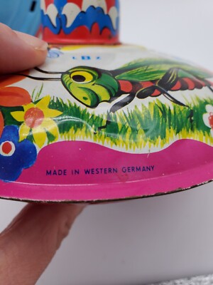Vintage 1950s Tin Litho Spinning Top Toy LBZ GERMANY, Bugs