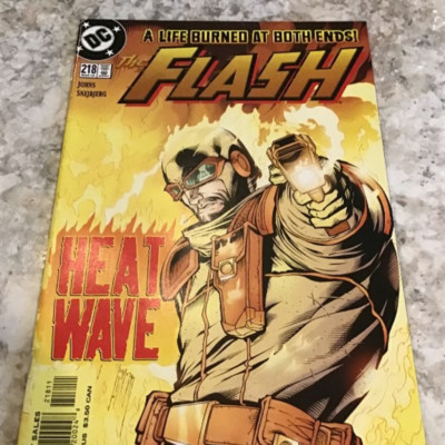 2005 DC Comics The Flash A Life Burned At Both Ends! #218