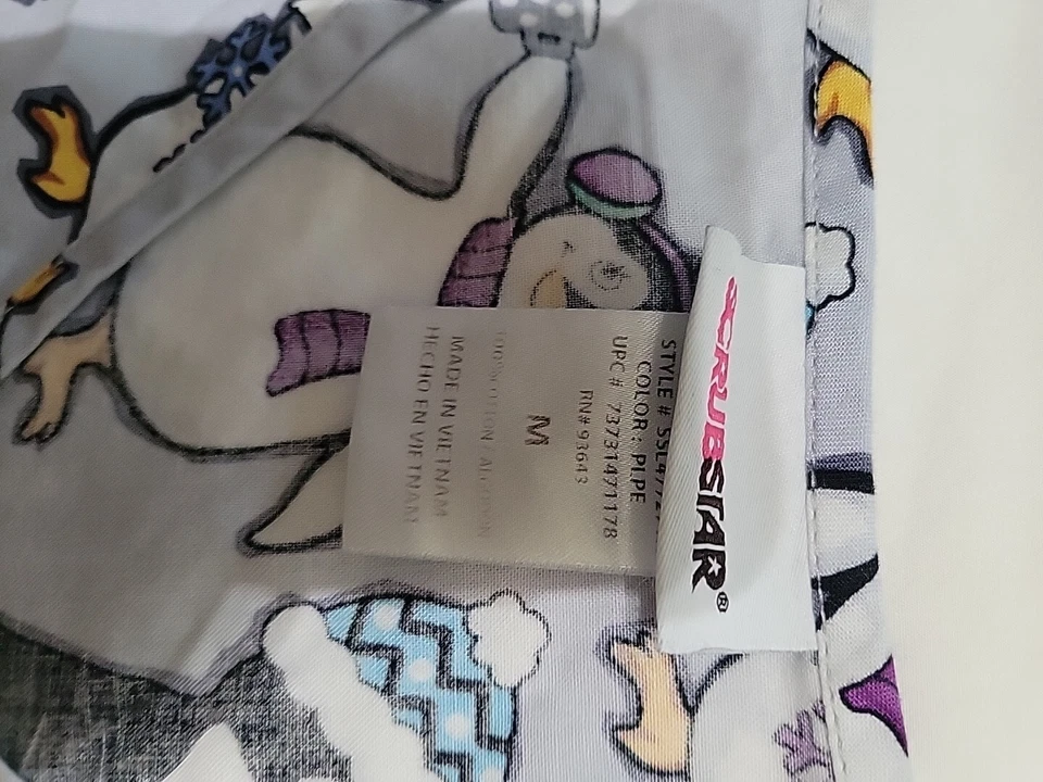 Medium Scub Star Scrub Top Winter Penguins - Image 2 of 3