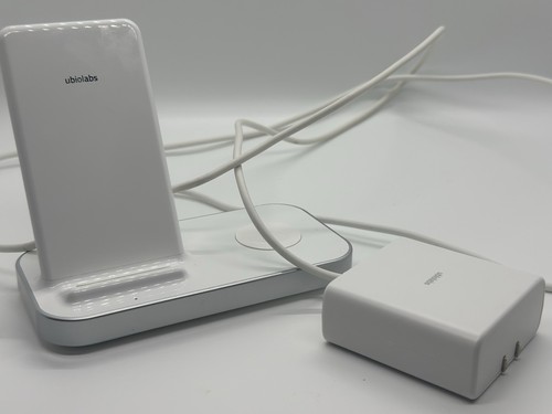 Station de charge sans fil Ubiolabs pour iPhone et Apple Watch - Photo 2 sur 3