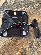 Black Reflective Soft Harness for Medium Dog w/matching leash-New