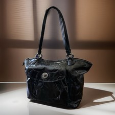 Coach F14663 Signature Patent Leather Tote Custom Dyed Black Pink Interior