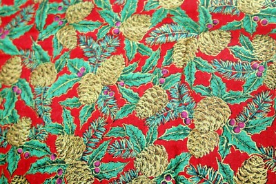 GOLDEN PINE CONES ON HOLLY AND EVERGREENS FROM HOFFMAN - 100% COTTON FABRIC