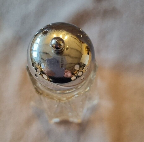 Vintage sugar shaker with stainless steel top - approx 15cm height - Picture 4 of 4
