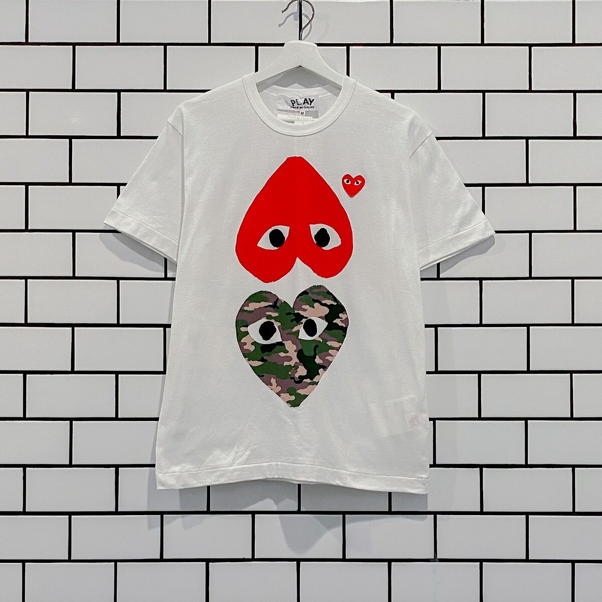 COMME DES GARCONS CDG PLAY CAMO WITH UPSIDE DOWN HEART TEE COMME DES GARCONS CDG PLAY CAMO WITH UPSIDE DOWN HEART TEE
