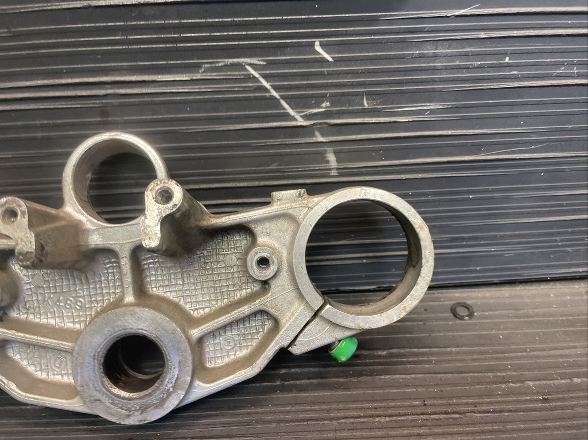 2002 Kawasaki Ninja ZX7R top triple tree fork bridge #1129235 | eBay