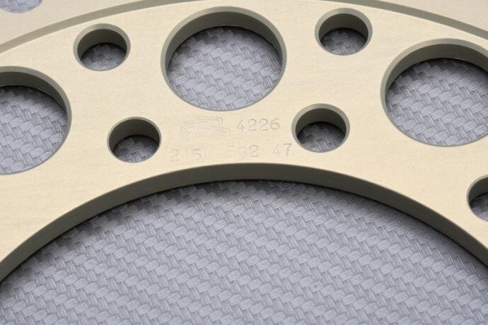 Couronne Renthal UltraLight 47 dents pas 532 pour moto Yamaha XJR 1200