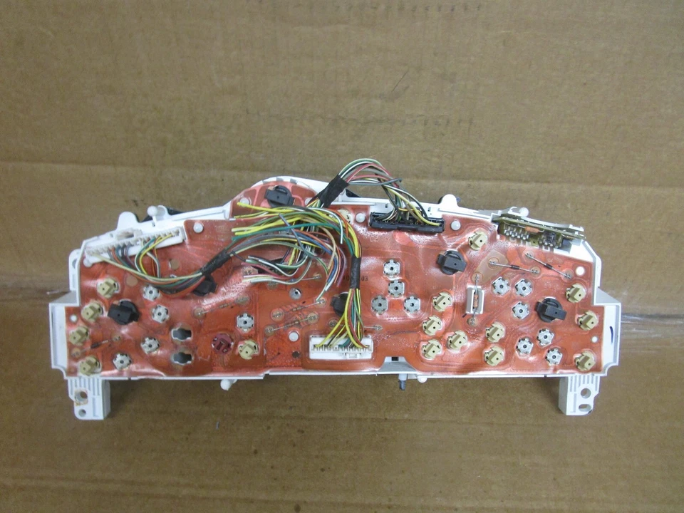 01 02 03 Cuadro de instrumentos velocímetro Mazda B4000 198 k millas 3l5t10849ra RL Foto 3 de 4