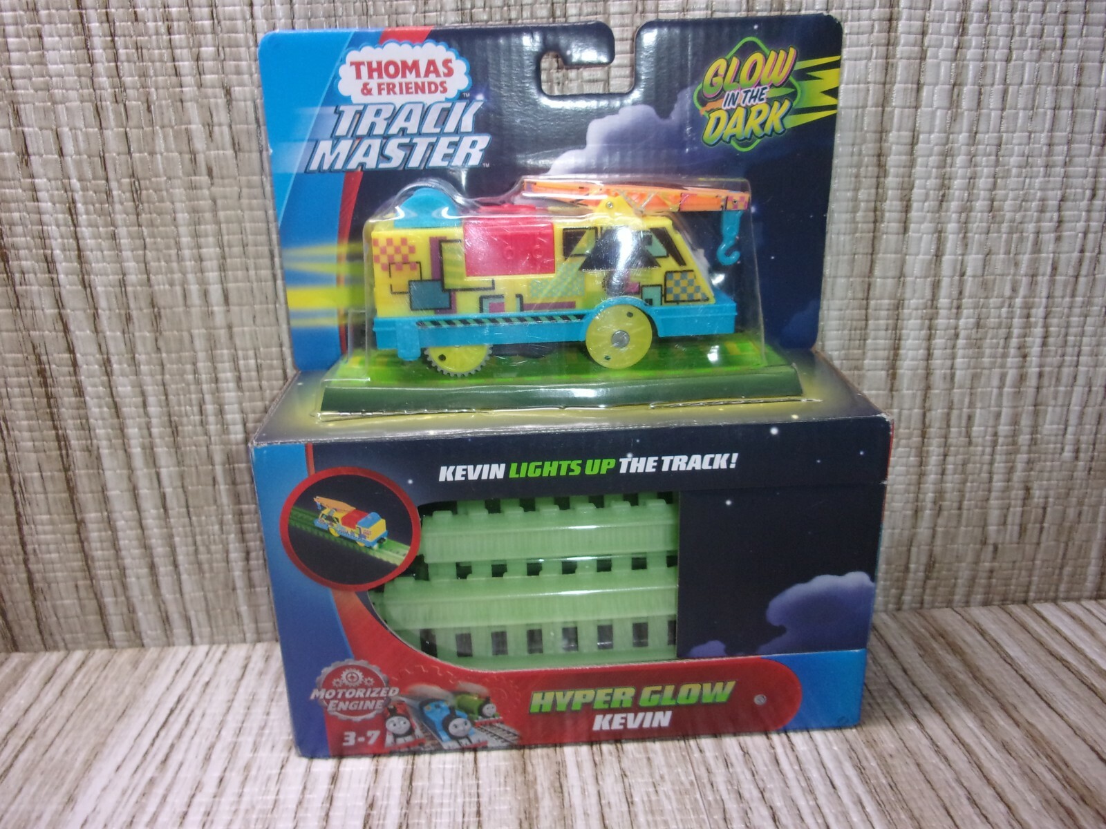 trackmaster hyper glow percy
