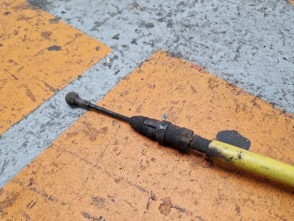 Cable de freno de mano Vauxhall Vivaro 2.0 CDTI 2008 91165525 Foto 3 de 4