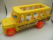 Vintage 1965 Fisher Price little people Play Family Bus Scolaire School