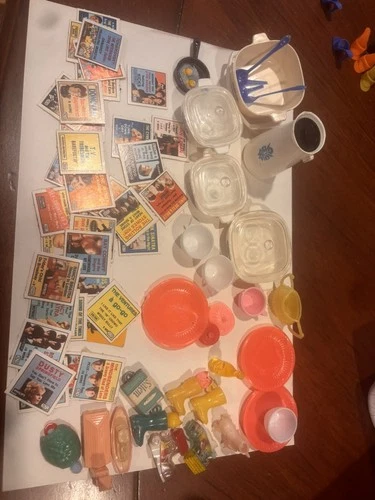 Vintage Barbie & Fashion Doll Kitchen Accessories Hong Kong & Unmarked