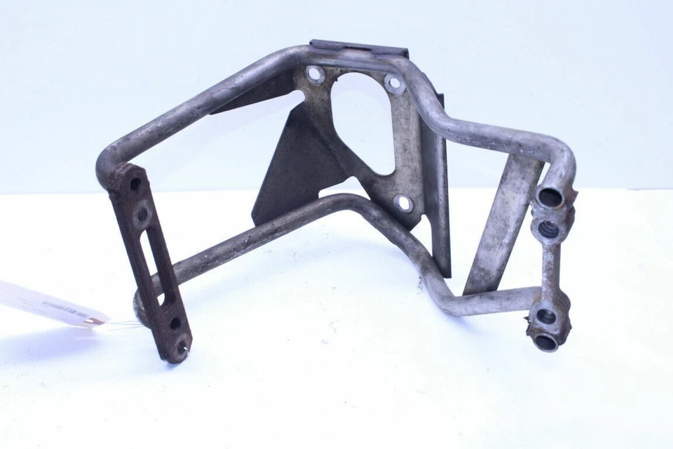 2002-2004 Porsche 911 996 suporte silenciador direito 99611112856 fabricante de equipamento original usado - Imagem 4 de 4