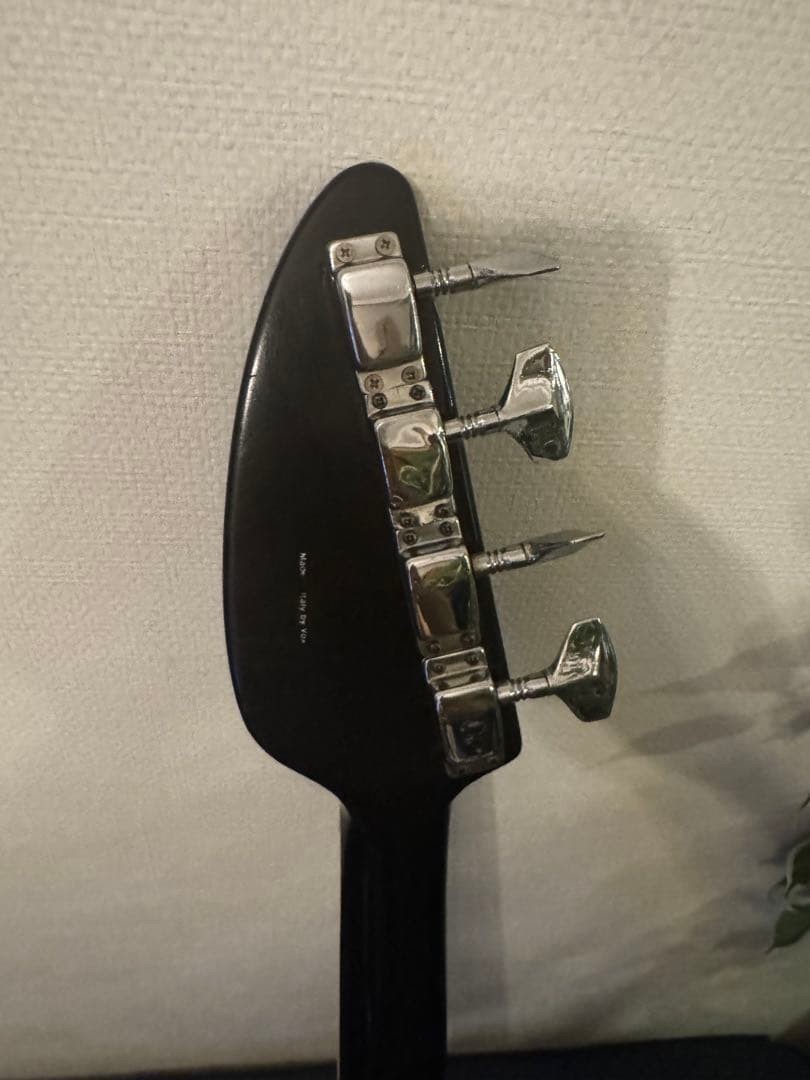 Vox WymanBass （Teardrop・イタリア製）ローリングストーンズ Electric Bass Guitar Vox Wyman Bass Sunburst Teardrop Made in