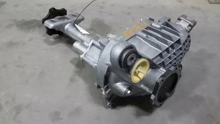 2001-2006 GMC Yukon Front Differential Carrier Assembly AWD opt NP3, 3.73 rt Oem - Image 2 of 2