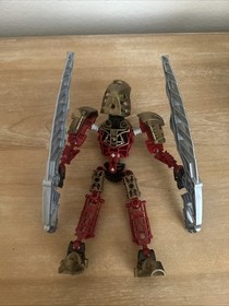 LEGO set 8811 Toa Lhikan & Kikanalo Titans Bionicle 100% complete & book