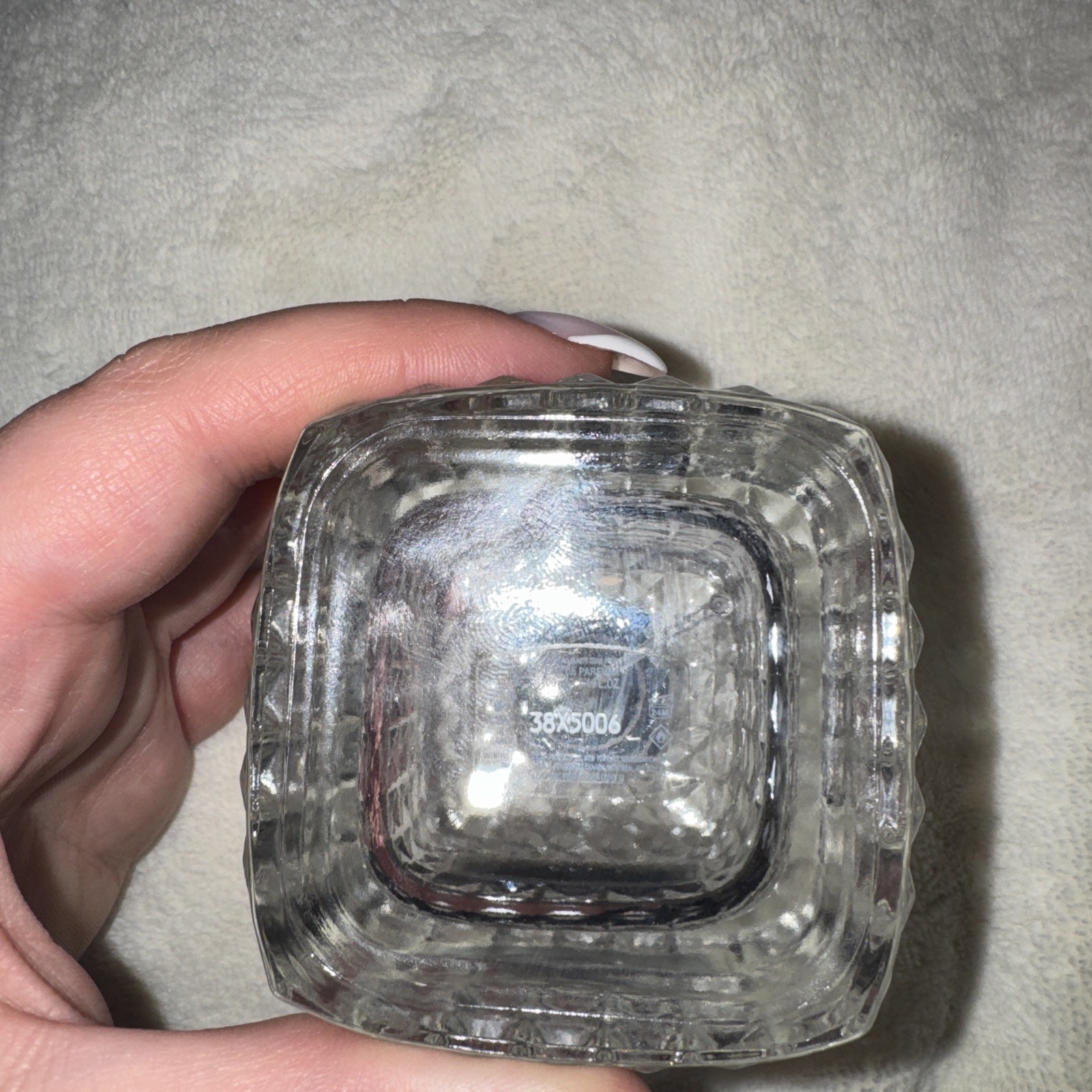 Valentino Donna Born In Roma *Empty *3.4 oz   Bottle thumbnail 3