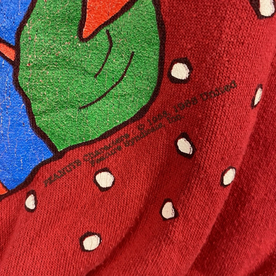 Vintage Snoopy Peanuts Sweatshirt Mens L Red Christmas Jumper Made In USA 1990s - image 2 of 4