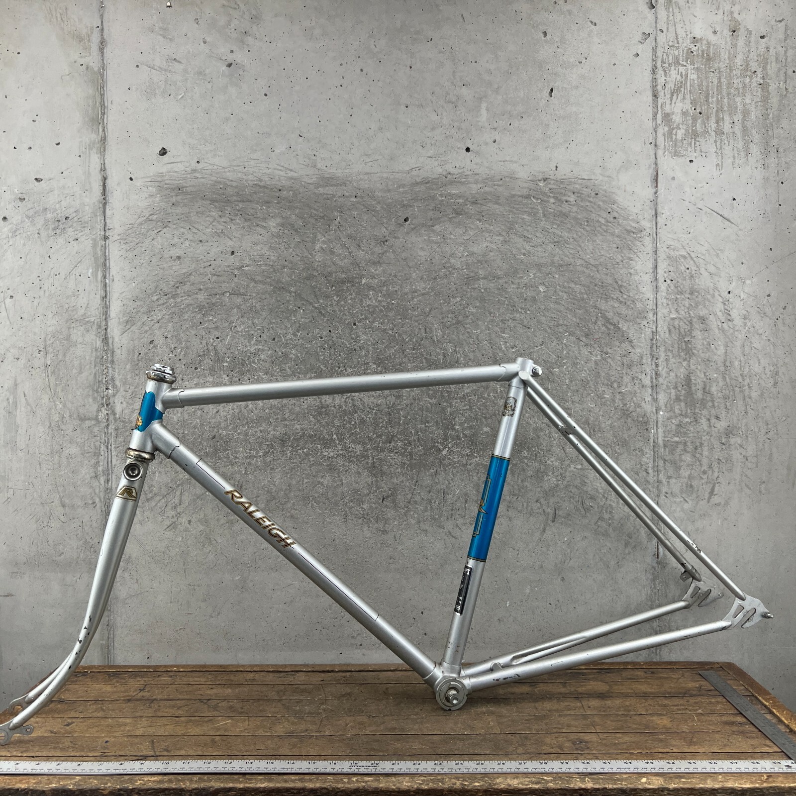 Vintage Raleigh Frame Set 49 cm 19 in Made England Small Lugged Steel