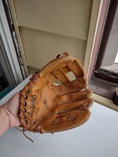 Rawlings RDG115 Youth Baseball Glove Deep Well Pocket