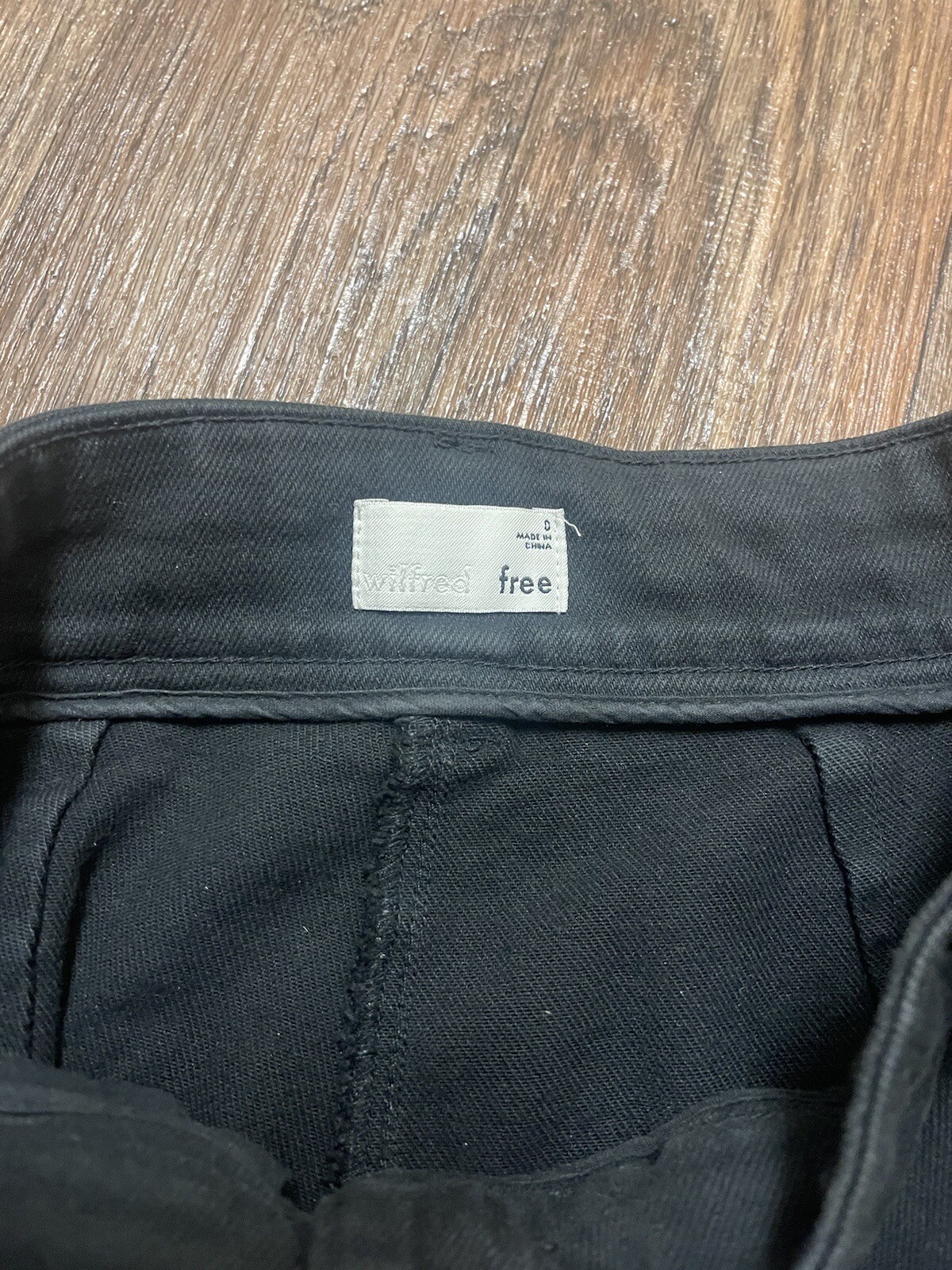 Aritzia Black Cargo Pants Size 0 Gem