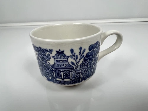 WILLOW BLUE FLAT CUP JOHNSON BROTHERS MADE IN ENGLAND 2-5/8" T 3-3/8" D MINT A+