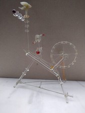 Spinning Wheel Glass Figurine - Movable - Antique - Collectable (Lauscha?? )