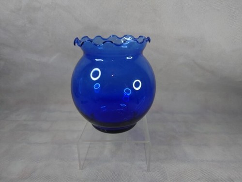 Blaue Glasvase mit Rüschenrand 13 cm hoch